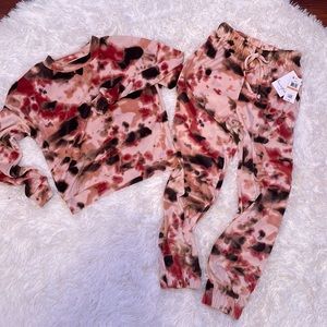 Womens pink velvet sweat suit 💗🤎